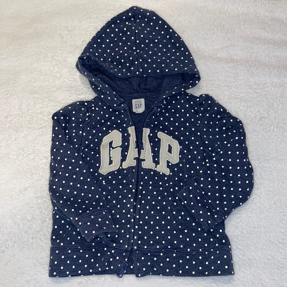 GAP sweatshirt